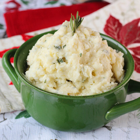 Holiday Side Dish: Cheesy Cauliflower Mash