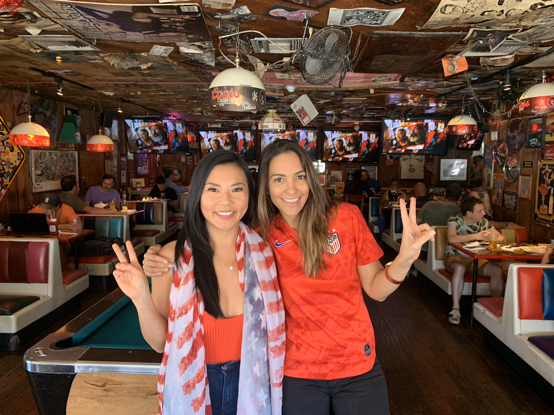 Travel and Food Creator Tinger with her friend Marianela aka TheFuddhist watching the world cup games at Barney's Beanery in West Hollywood